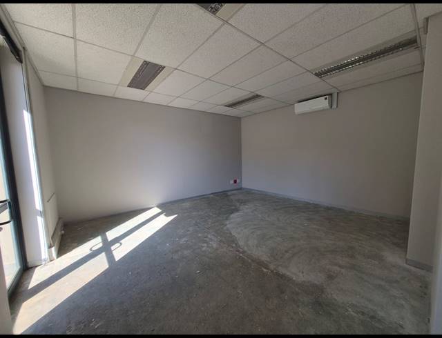 555M² OFFICE TO LET IN SANDTON CENTRAL
